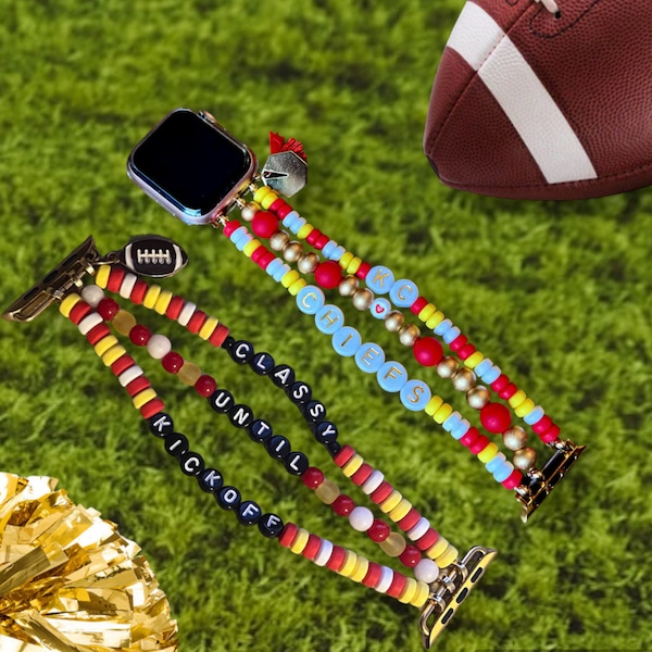 Bracelet perlé personnalisé pour Apple Watch KC Chiefs. Bracelet de montre Kansas City Chiefs avec breloques et lettres lettres personnalisées ! Bracelet Superbowl