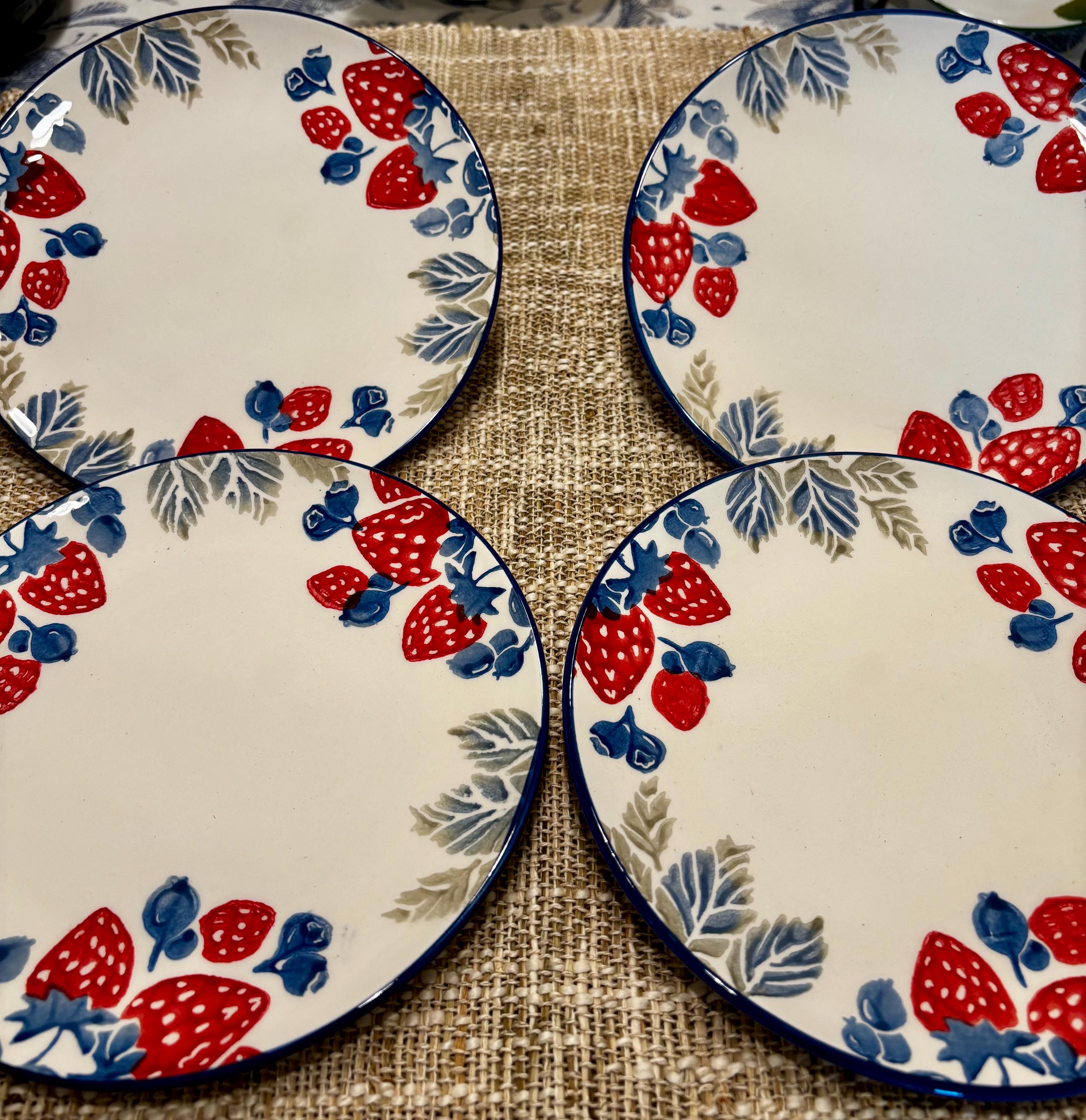 SET Vintage Style Red Strawberries and Blue Trim 8'' Plates