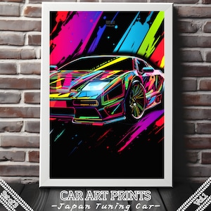 以下が含まれることがあります： ネオンカラーのスポーツカーのイラストが描かれた、額入りのアートプリント。車は、黒い背景にピンク、青、緑、黄色の鮮やかな色合いで描かれています。「CAR ART PRINTS - Japan Tuning Car-」の文字が含まれています。