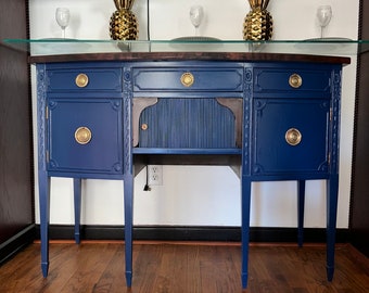 Hepplewhite Traditional Buffet Sideboard