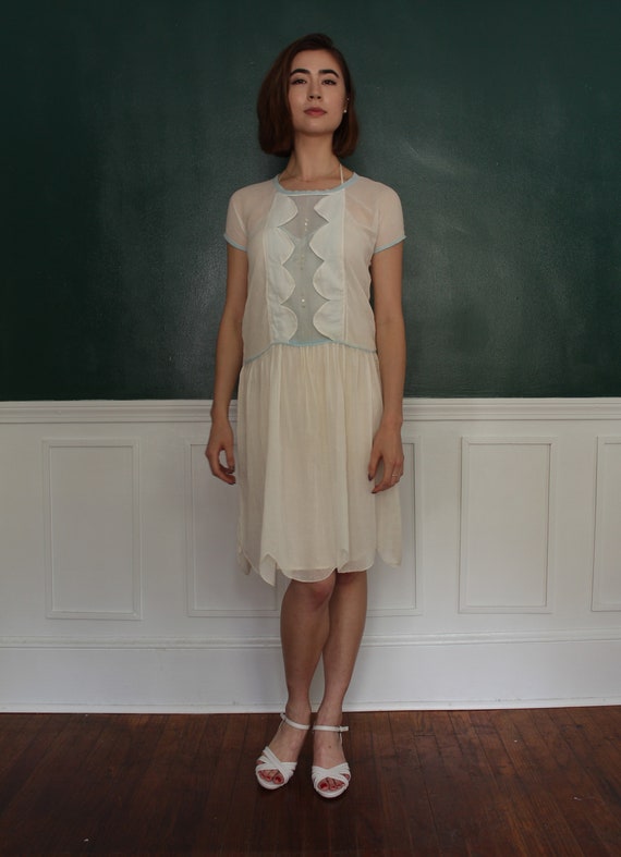 1920s Scalloped Day Dress - image 5