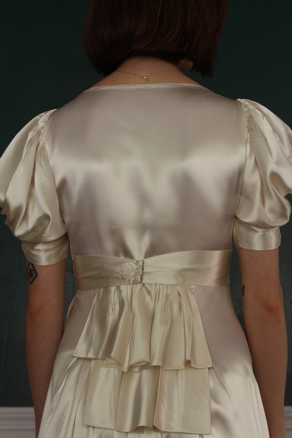 1930s Puff Sleeve Wedding Dress - image 4