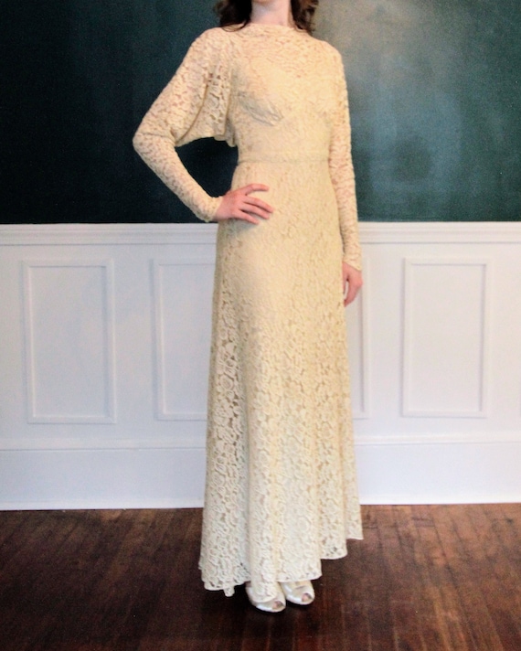 1930s Cream Lace Wedding Dress