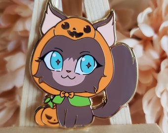 Halloween Maine Coon Cat Hard Enamel Pin