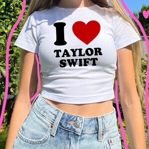 T-shirt Taylor inspired, the eras tour inspired, swiftie, good quality, fan merch, baby tee, taylor baby tee, trendy top, i love taylor zdjęcie 4