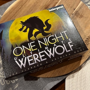 One Night Ultimate Werewolf Card Game - Guardian Games