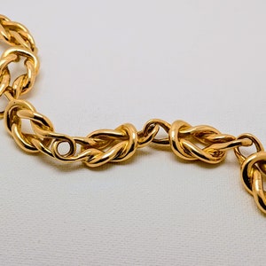 114.759 grams 18KYG Gucci Exquisite Vintage Italian Hercules Knot Bracelet