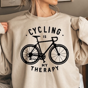 Radfahren ist meine Therapie SVG Png, Therapie svg, Therapie Png, Therapie Zitat svg, radfahren svg, radfahren png, Biker Geschenk, radfahren Shirt svg