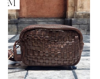 Leather bag l Handcrafted leather handbag l women's bag l Premium Leather l Washed handbag l Crossbody bag l Vintage style