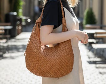 Handcrafted leather hobo bag l Woven Bag l Full Grained Leather l Daily Use Bag l Day Bag l Office Bag l Ladies Handbag l Women's Bag