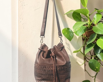 Leather Bag | Premium Leather | Washed Bag | Handmade | Vintage Style | Crossbody l Ladies Handbag l Women's bag l Bucket Bag
