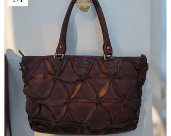 Leather bag l Handcrafted leather handbag l Ladies handbag l women's bag l Premium Leather l Washed handbag l shoulder bag l Vintage style