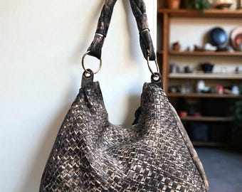 Leather bag l Handcrafted Bag l Woven Bag l Washed Bag l bag for women l Ladies Handbag l Vintage l Shoulder Bag l Distressed l Antique
