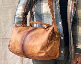 Leather Duffel Bag  for Office l Stylish Carry l Daily use l Travel Bag l Gym Bag Color- Tan Ombre (26cm Ht x 38 cm lgth x 12 cm wd)