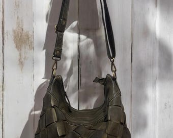 Leather bag l Handcrafted leather handbag l Ladies handbag l women's bag l Premium Leather l Washed handbag l shoulder bag l Vintage style