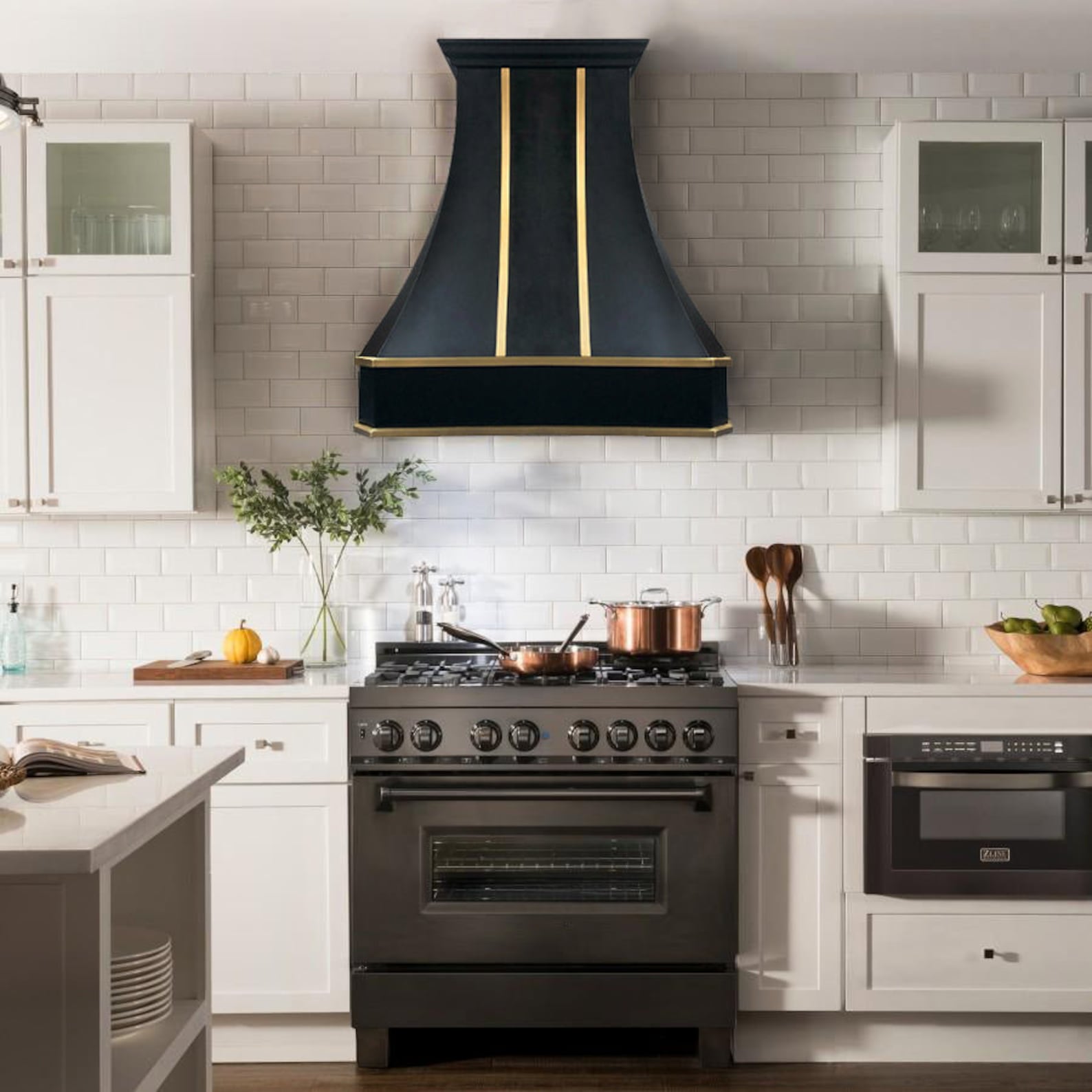 Black Stainless Steel Custom Range Vent Hood Kitchen Canopy With Brass