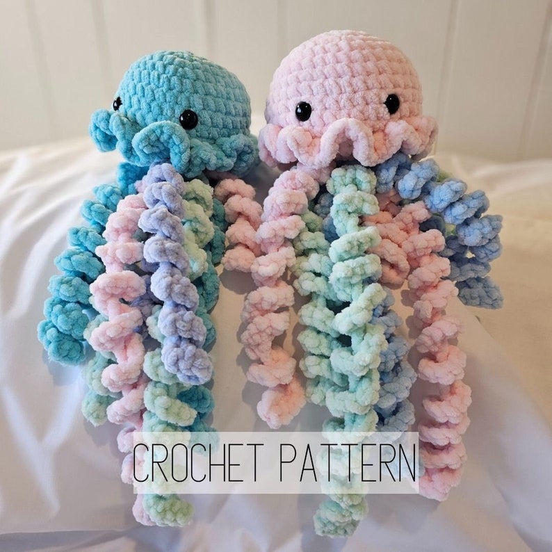 Jerry the Jellyfish Crochet Pattern image 1