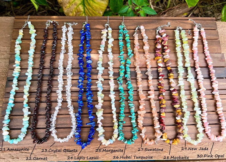 Natürliche Kristall-Chip-Perlen-Halskette, Halskette für Frauen, Rosenquarz / Amethyst / Opalith / Kristalle, Edelstein-Chip-Charme-Halskette, für Geschenk-Halskette. Bild 4