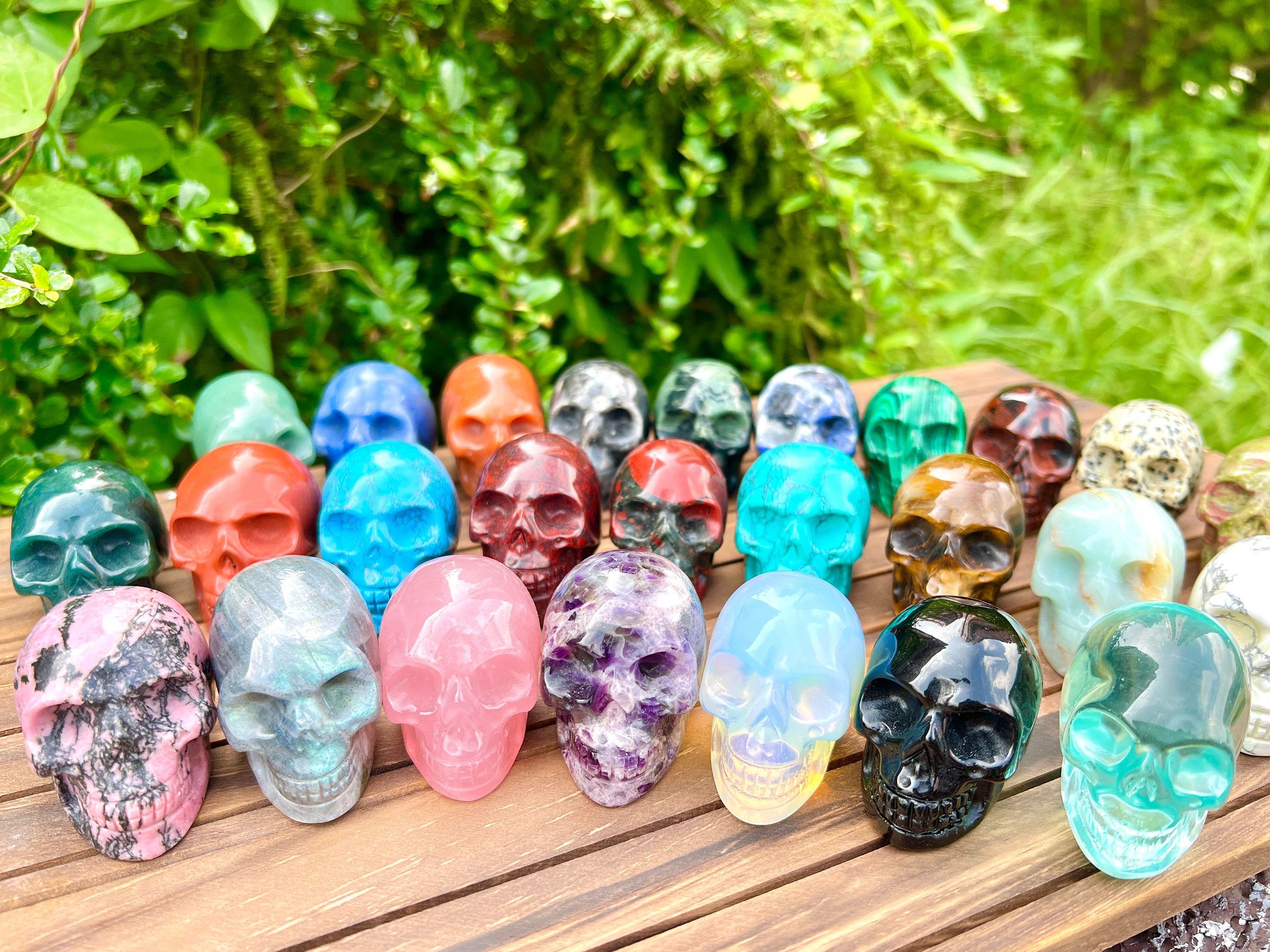Gemstone hotsell skulls wholesale