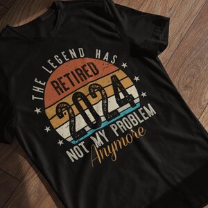 Camiseta "La Leyenda se Jubiló 2024" - Divertida camiseta de jubilado - Regalo perfecto para la jubilación - Regalo vintage de despedida para compañeros - Humor de oficina