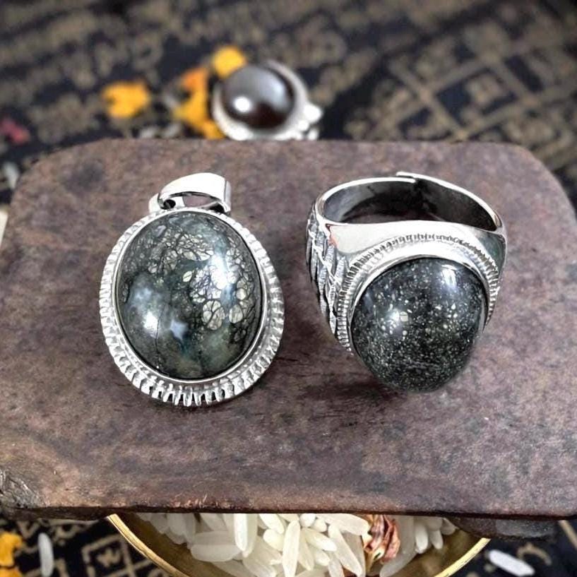 Lightning Stones - Etsy