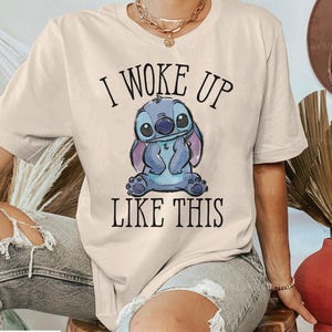 Koszulka Woke Up Like Stitch, Bluza Disney Stitch, Zabawna bluza z kapturem Disney, Koszulka My First Disney Trip, Pomysł na prezent urodzinowy Disney, HC0195