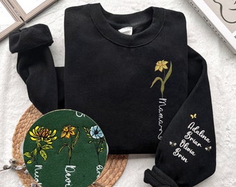 Personalized Flower Mama Est Embroidered Sweatshirt, mama sweatshirt embroidered, embroidered flower sweatshirt, Mother's day, mom crewneck