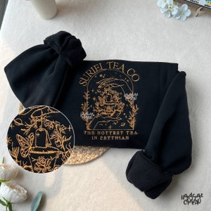 Suriel Tea Co Besticktes Sweatshirt, A Court Of Thorns and Roses Sweatshirt, Acotar besticktes Sweatshirt, Acotar Sweatshirt, Suriel