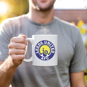 Leeds United FC Mug – Ceramic Cup with LUFC Badge – Football Fan Gift