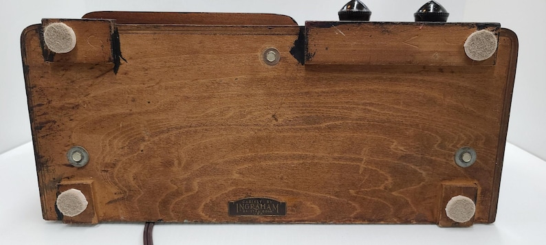 1930s Emerson 7KW-228-2 Art Deco Tischradio - Vintage Holzgehäuse, restaurierte antike MW- und LW-Bänder, geometrisches Design Bild 5