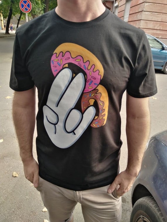 Funny Shocker T-Shirt | Shocker Hand Shirt Funny Shocker T-Shirt | Shocker Hand Shirt
