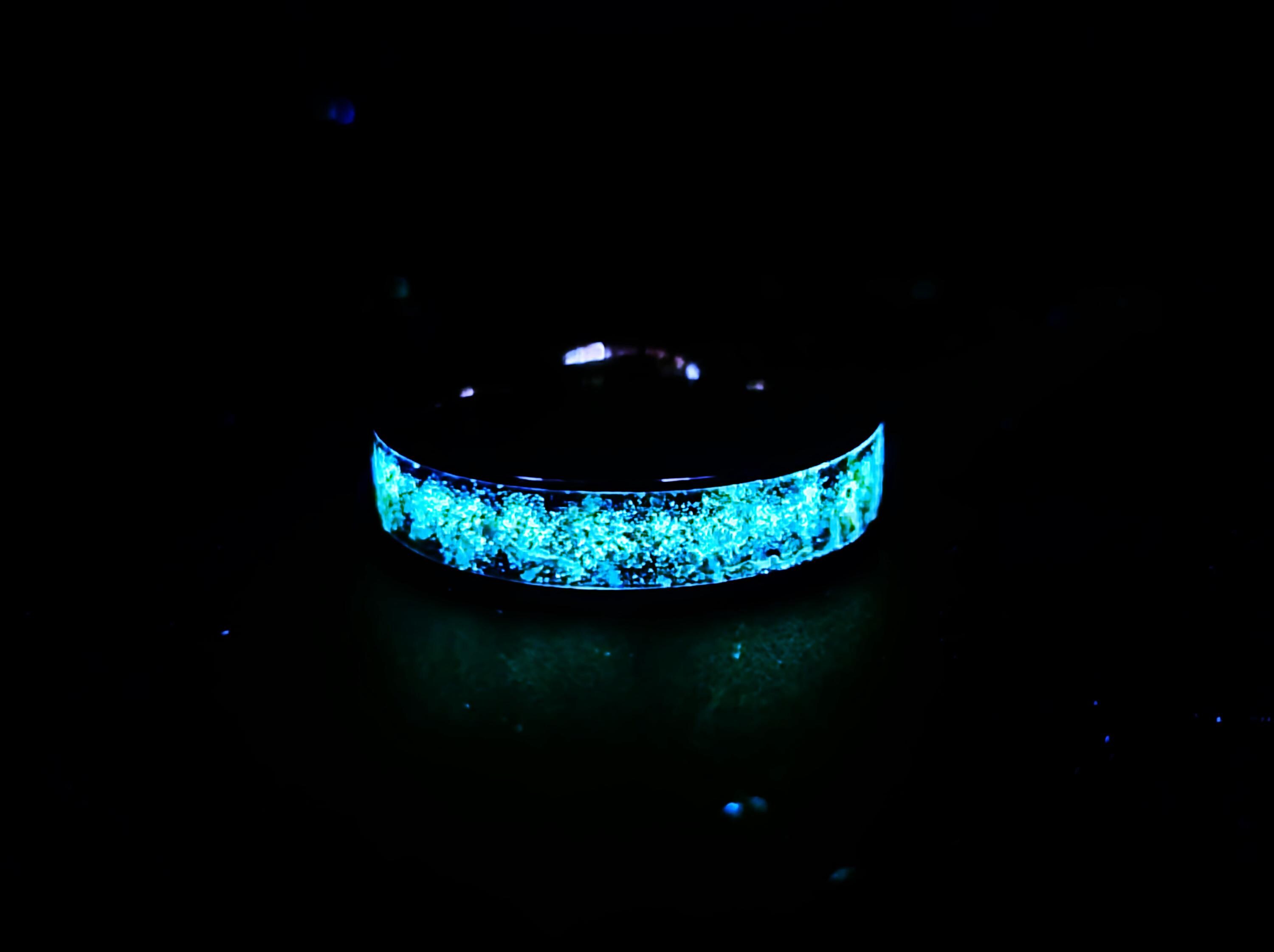 Powerful glow in the dark rings best sale