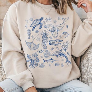 Sea Animals Vintage Sweatshirt, Retro Ocean Sweater, Cute Sea Creatures Sweater, Ocean Gifts, Cozy Warm Unisex Sweatshirt, Ocean Lovers E19