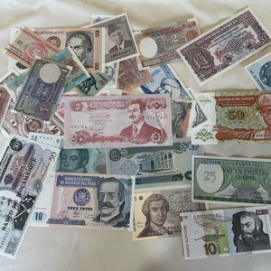 200 Banknotes from various countries. See the slideshow and pictures Sharp Images of Currency, Money, Banknotes. Instant Digital download. image 3