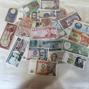 200 Banknotes from various countries. See the slideshow and pictures Sharp Images of Currency, Money, Banknotes. Instant Digital download. image 5