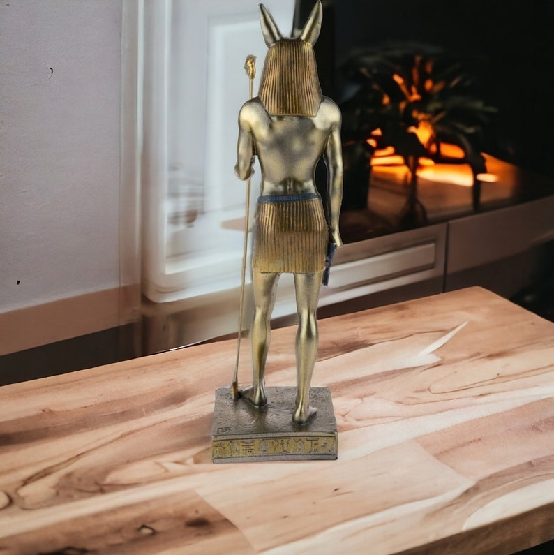 Yuuming Anubis Weinregal Aus Harz – Antike ägyptische Gottheit Als Weinflaschenhalter & Deko