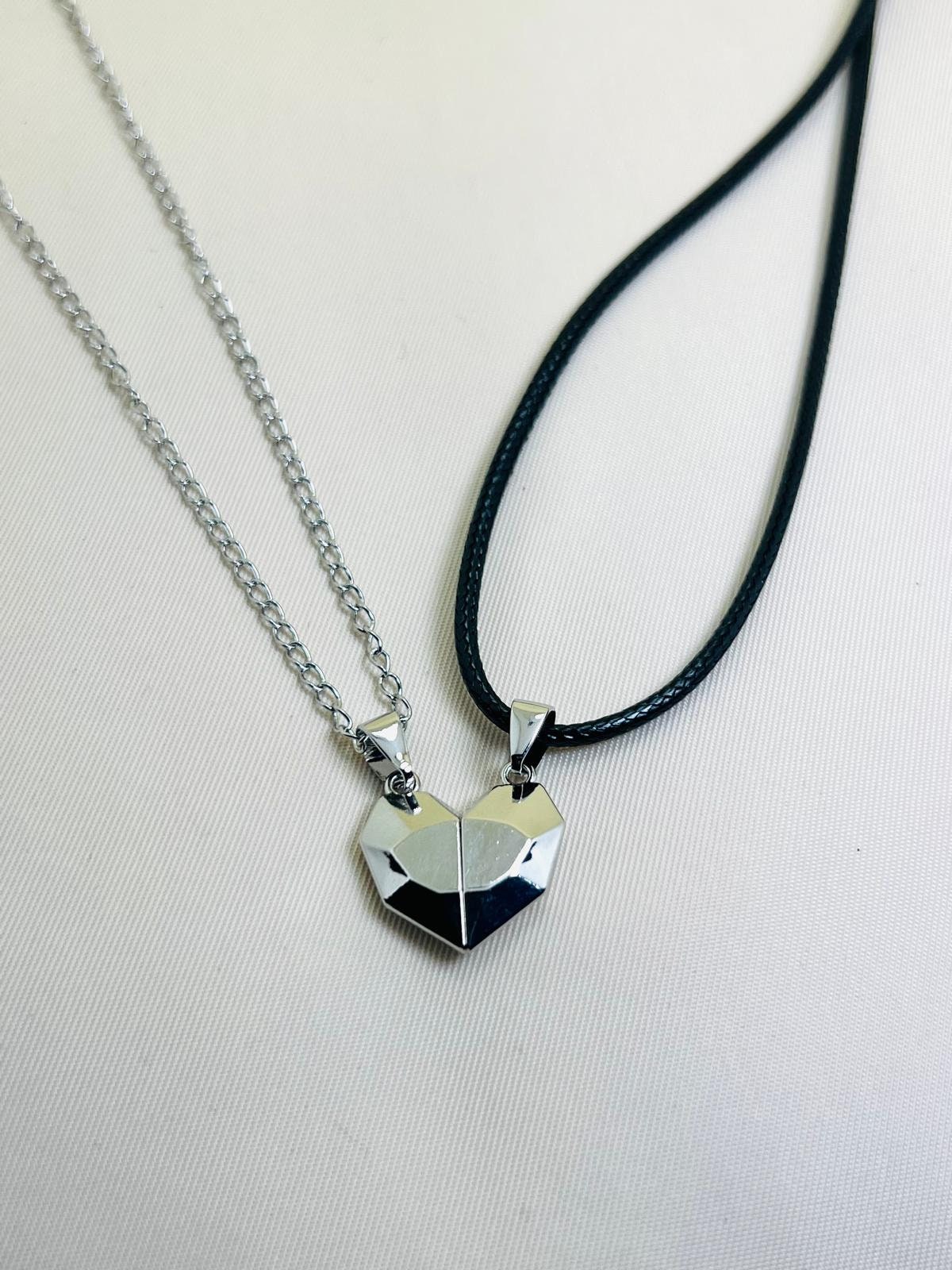 Magnetic Heart Necklace UK