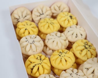 Rice cookies special for Norooz, koloche berenji, noon berenji (Gluten free cookies)