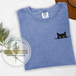 Embroidery Cat Shirt, Cat Peeking Tee, Kitty Shirt, Animal Tshirt, Cat Hiding Tshirt, Comfort Colors, Embroidered Funny Shirt, Gift for Her
