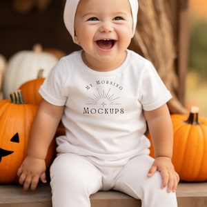 Pelli di coniglio 3322 Mockup Bianco 3322 Mockup T-shirt Mockup Camicia per bambini Mockup Pelli di coniglio 3322 Mockup bianco Mockup infantile Tshirt Mockup