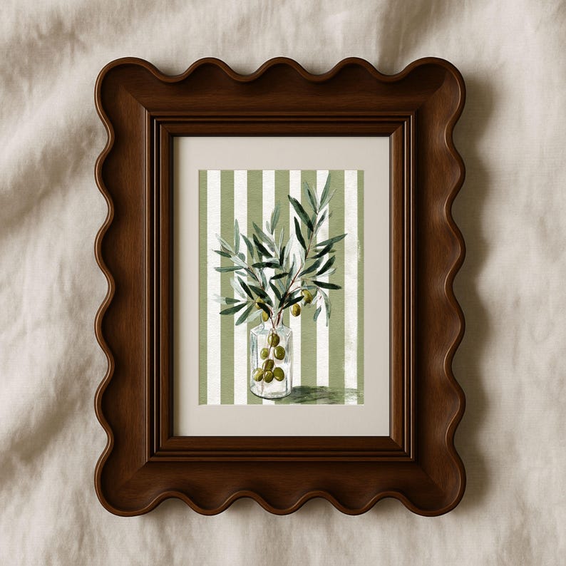 Horizontal 8X10 Frame Mockup with Canva Template: Drag & Drop Frame image 8