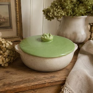 Vintage McCoy Pottery Stoneware Bean Pot Casserole Dish Green Lid USA Farmhouse Kitchen