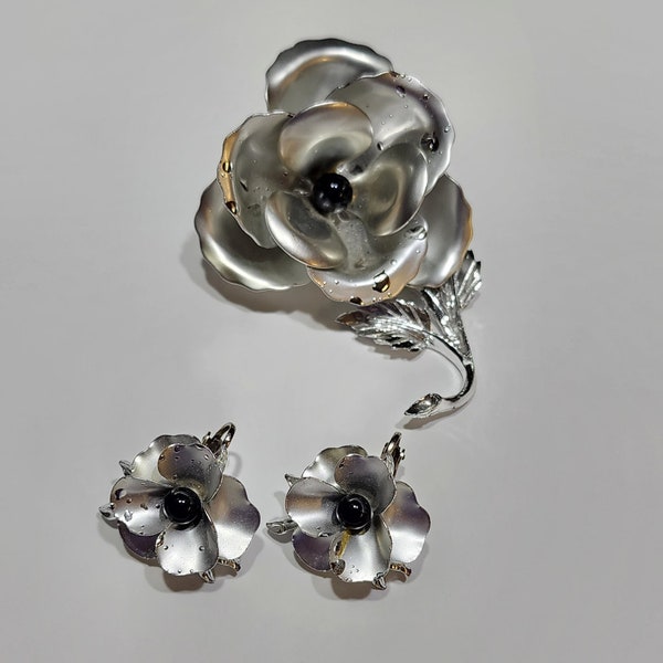 Vintage Celebrity NY Silver Tone Metal Flower Brooch with Matching Flower Clip on Earrings Black Bead Center Signed