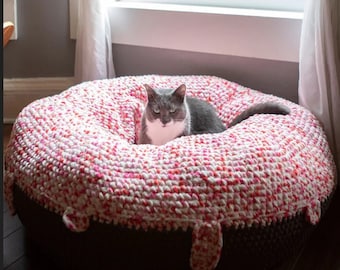 Crochet Cat-Dog Bed pattern-skill easy Cat or small Dog dream of treats-Crochet cat Pattern Yum Pet Doughnut Treat Bed-soft chenille yarn