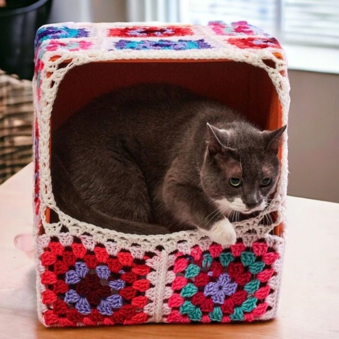 Crochet Pattern Granny Cat House-granny Square Pattern Use All in One ...
