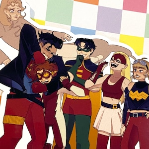 Puede incluir: Una pegatina con un grupo de superhéroes de dibujos animados. Los personajes están en varias poses, vistiendo trajes coloridos con capas y máscaras. El fondo es un patrón de cuadros de colores pastel.