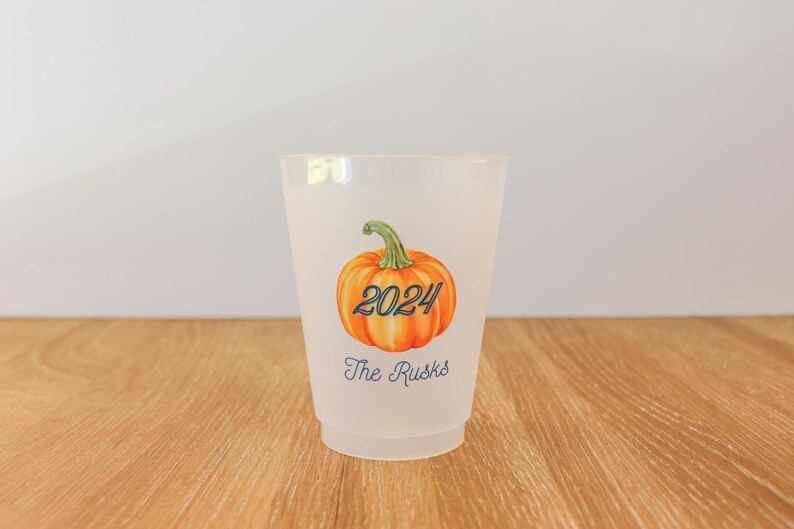 Custom Watercolor Pumpkin Cups | Thanksgiving Friendsgiving Party Decor bild 3