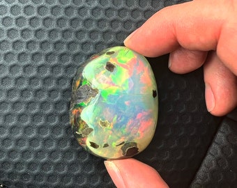 Huge Phantom Opal (Gem Grade)