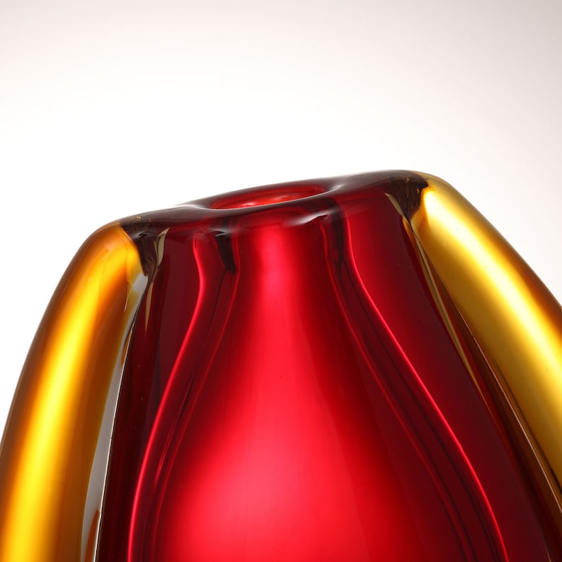 Hand Blown Sommerso Oval Art Glass Vase Red 8.5-10 inch tall image 4