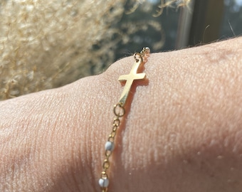Goldenes Edelstahl Kreuz Armband: Religiöser Schmuck Geschenk